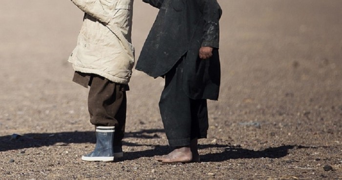 Denuncian presunto abandono de menores de 3 años en Quilpué: vivirían entre basura y fecas