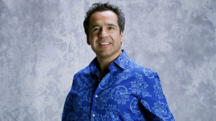 Look de Renato Munster robó miradas en final de 