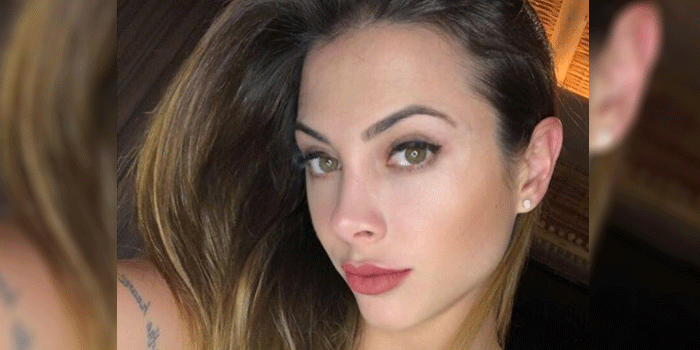 Daniela Colett bromeó con foto mostrando su abdomen a días de tener a su tercera hija