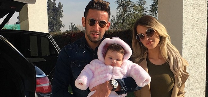 Así de linda se veía hija de Gala y Mauricio Isla en su bautizo: desbordó ternura