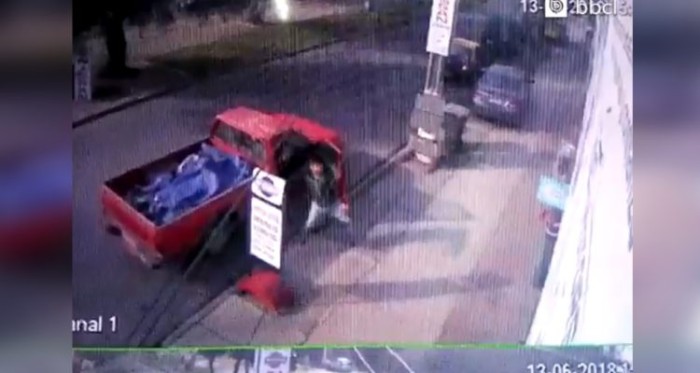 Viuda de hombre asesinado con una llave de cruz: 