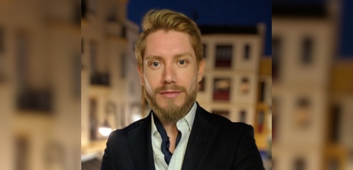 Chileno acusado de hacerse pasar por miembro de la realeza niega acusaciones en Twitter