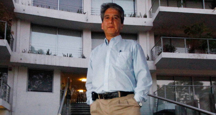 Tío Emilio en problemas: lo investigan por probar 'Antorcha' en recinto de Carabineros