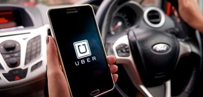 Fraude del vómito: el engaño que denuncian clientes de Uber y que podría llegar a Chile