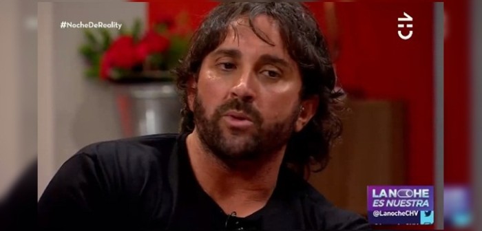 Sin vergüenza: Arturo Longton contó que a sus 39 años vive con su madre y se siente inútil