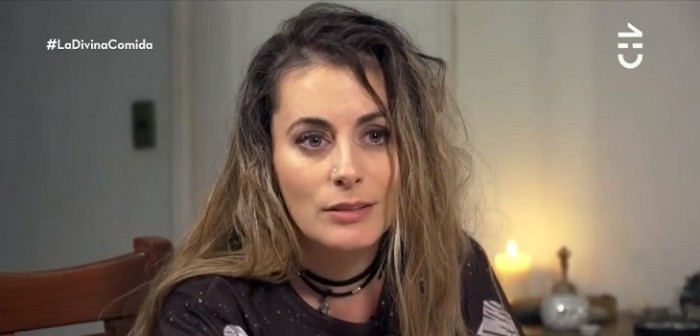 Cata Palacios es blanco de críticas tras antihigiénica práctica en 'La Divina Comida'