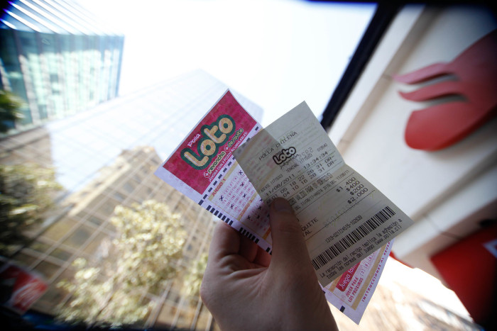 La suerte de algunos: chillanejo fue despedido y a los dos días ganó juego de azar