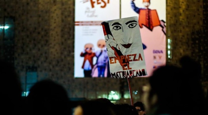 Mujer atacada en marcha pro aborto relató dramático momento en que fue apuñalada