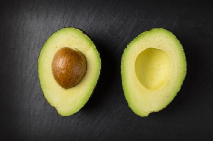 Todo un lujo: la exorbitante palta que pesa más de un kilo y es del porte de tu cabeza