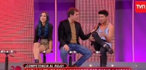 Vasco Moulian se enojó nuevamente con participantes de 'Rojo': Daniela Castillo los excusó