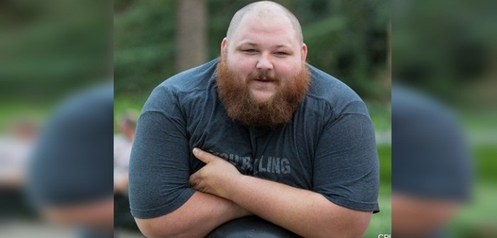 La misteriosa muerte de estrella de reality show que fue hallado en una zanja