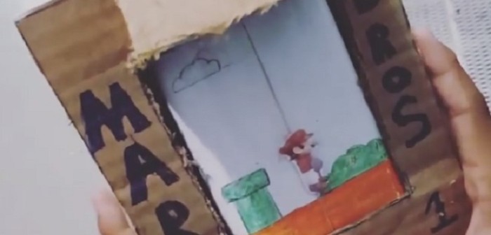 Niño conmovió a todos al crear su propio Game Boy de cartón por falta de dinero