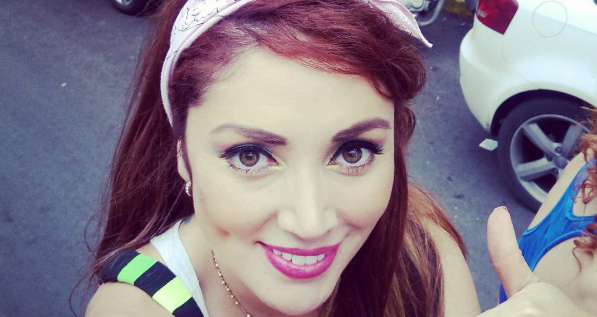 'La Rancherita' se atrevió con destapado look en evento azteca: 