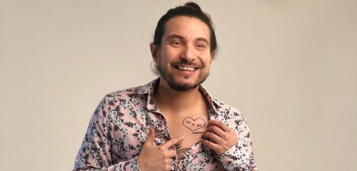 Felipe Avello se sumó al desafío del 'Kiki Challenge' parodiando a Cathy Barriga