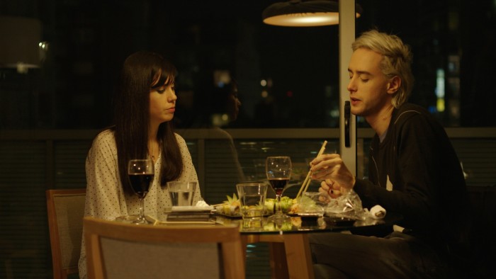 Nueva faceta: Javiera Mena conducirá capítulo de Gustavo Cerati en nueva serie de NatGeo