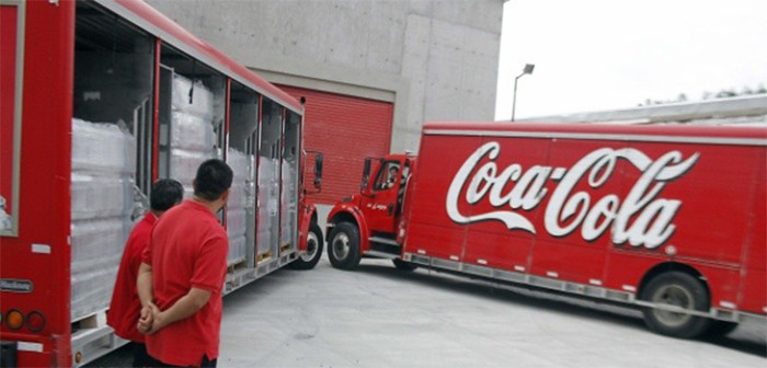 Repartidores de bebida simularon robo pero la honestidad fue más fuerte: confesaron todo