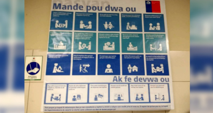 Mujer denuncia a Hospital de Talca por cambiar instructivo en español a uno en creole