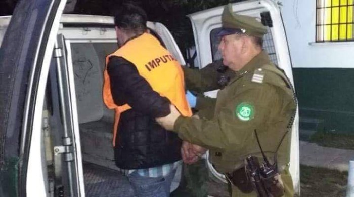 Hombre es detenido mientras violaba a joven de 23 años en cerro de Curicó
