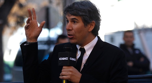 Roce tuitero: Pablo Mackenna increpó a Feito por compartir sueldos del Museo de la Memoria