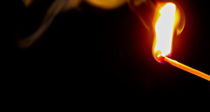 Macabro: hombre habría intentado incendiar su casa con su esposa e hijos dentro en Quilpué