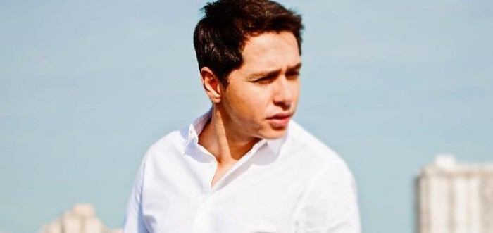 Karol Lucero se llenó de bromas tras lucir su nuevo look: apostó por barba y bigote