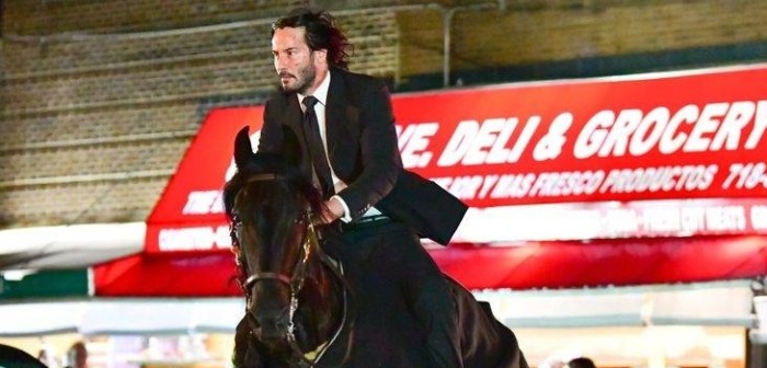 ¿El mejor recuerdo? Foto de matrimonio se vuelve viral tras 'photobomb' de Keanu Reeves