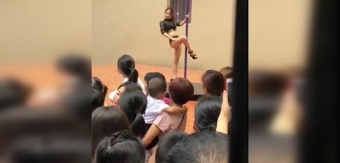 No fue una broma: jardín infantil dio bienvenida al año escolar con show de Pole Dance
