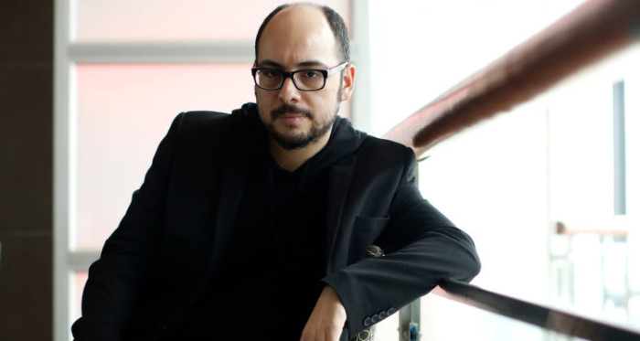 Primera querella contra Nicolás López: joven asegura que la violó cuando era menor de edad