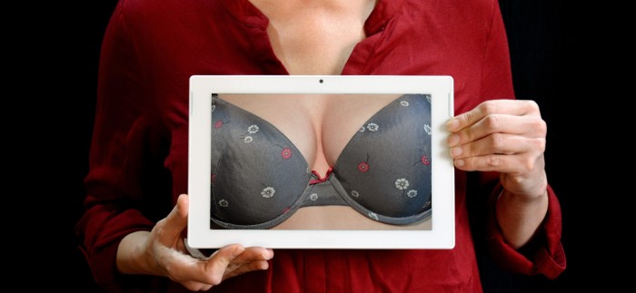 Insólito: la despidieron por no usar sostén y ella llegó a un tribunal de derechos humanos