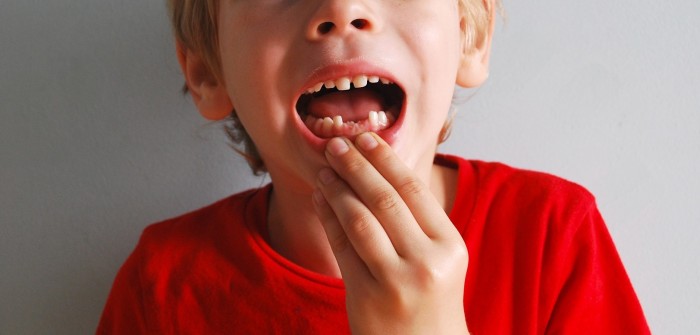 Niño perdió un diente y le dejó tierna carta al Ratón Pérez para encontrarlo: es viral