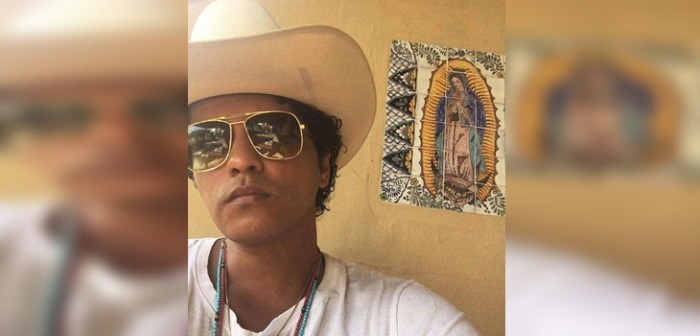 La verdad tras foto que aseguraba que Bruno Mars era un 
