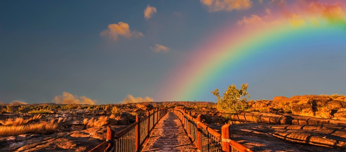 ¿Una olla con oro? El bello descubrimiento que hizo un escocés al final del arcoíris