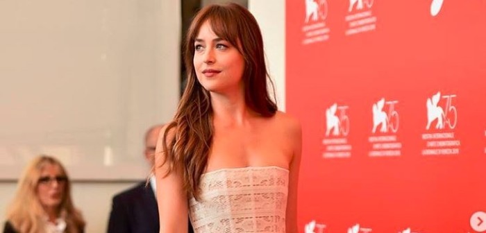 Había pasado desapercibido: el sutil procedimiento estético al que se sometió Dakota Johnson
