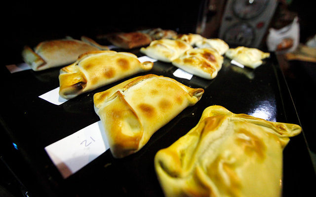 Autoridad de salud no descarta incluir empanadas y anticuchos a la Ley de Etiquetado