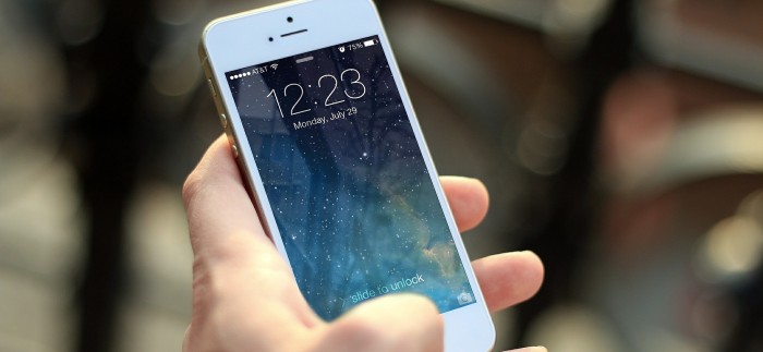 La útil técnica para ubicar un contacto de emergencia aún cuando tu celular esté bloqueado