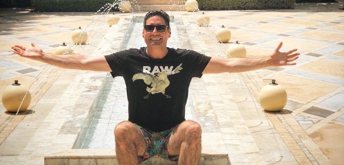 Pancho Saavedra 'saca pica' con paradisíaco y envidiable viaje al Medio Oriente