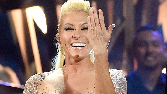 Yuri acusa error histórico en serie de Luis Miguel sobre uno de sus bullados romances