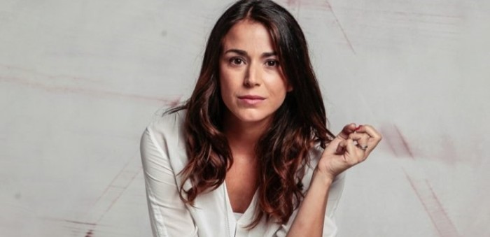 Actriz Ignacia Baeza tiene su propia polera gracias a su personaje de Pacto de Sangre