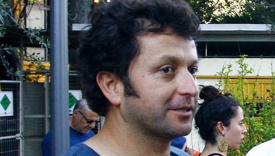 Daniel Alcaíno fue multado y citado al tribunal por ruidosa fiesta: vecinos se molestaron