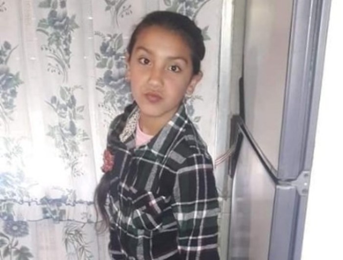 Hallan cuerpo de niña con cortes y bolsa en la cabeza en Argentina: primo fue detenido