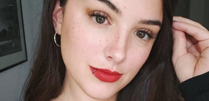 Modelo 'curvy' Antonia Larraín funa en redes a sujeto que la intentó humillar por su peso