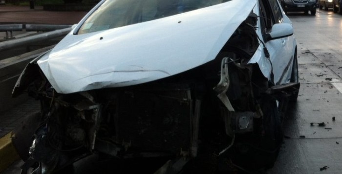 Hombre murió acuchillado: amigos que lo ayudaron chocaron y uno de ellos terminó detenido