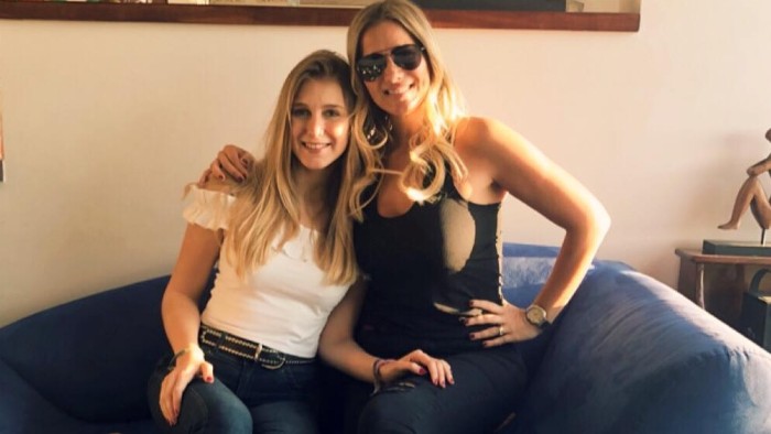 La difícil separación de María Alberó y su hija mayor: joven trabaja y vive sola en Chile