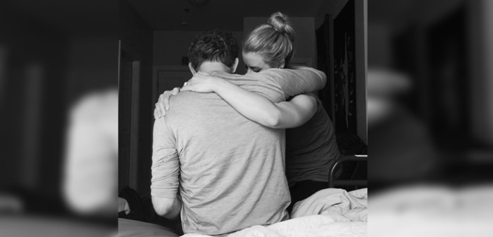 Incansable lucha de mujer por su marido con daño cerebral prueba que el amor todo lo puede