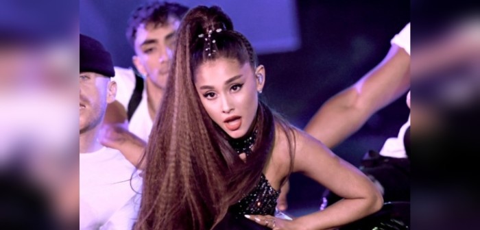 Ariana Grande estrenó radical cambio de look y se despidió de su icónica cola de caballo