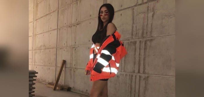 ¿Ropa de seguridad? La tendencia de chaquetas reflectantes que ha popularizado Paloma Mami