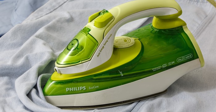 No te desesperes: 5 sencillos trucos para eliminar arrugas de la ropa sin plancha