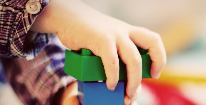 ¿Regalarás juguetes esta Navidad? Revisa cuáles son los más peligrosos para los niños