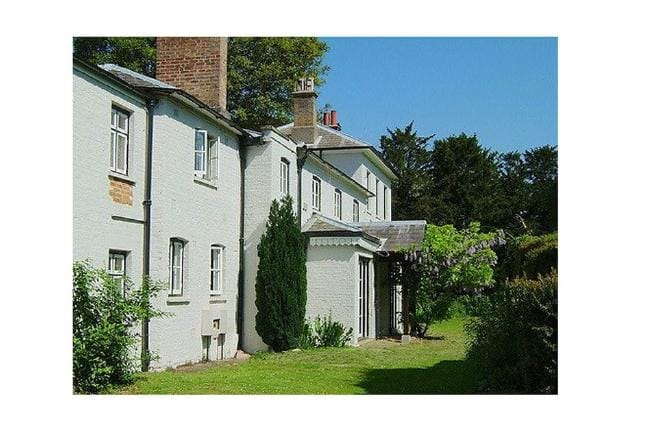 EmilyAndrews | Twitter