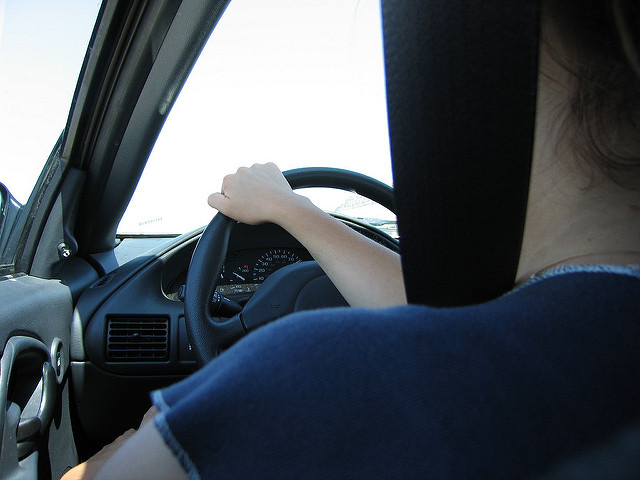 Joven quiso impresionar a sus amigos al volante tras obtener licencia: le duró 49 minutos